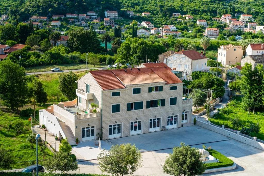 Apartments Dubelj Komolac Esterno foto