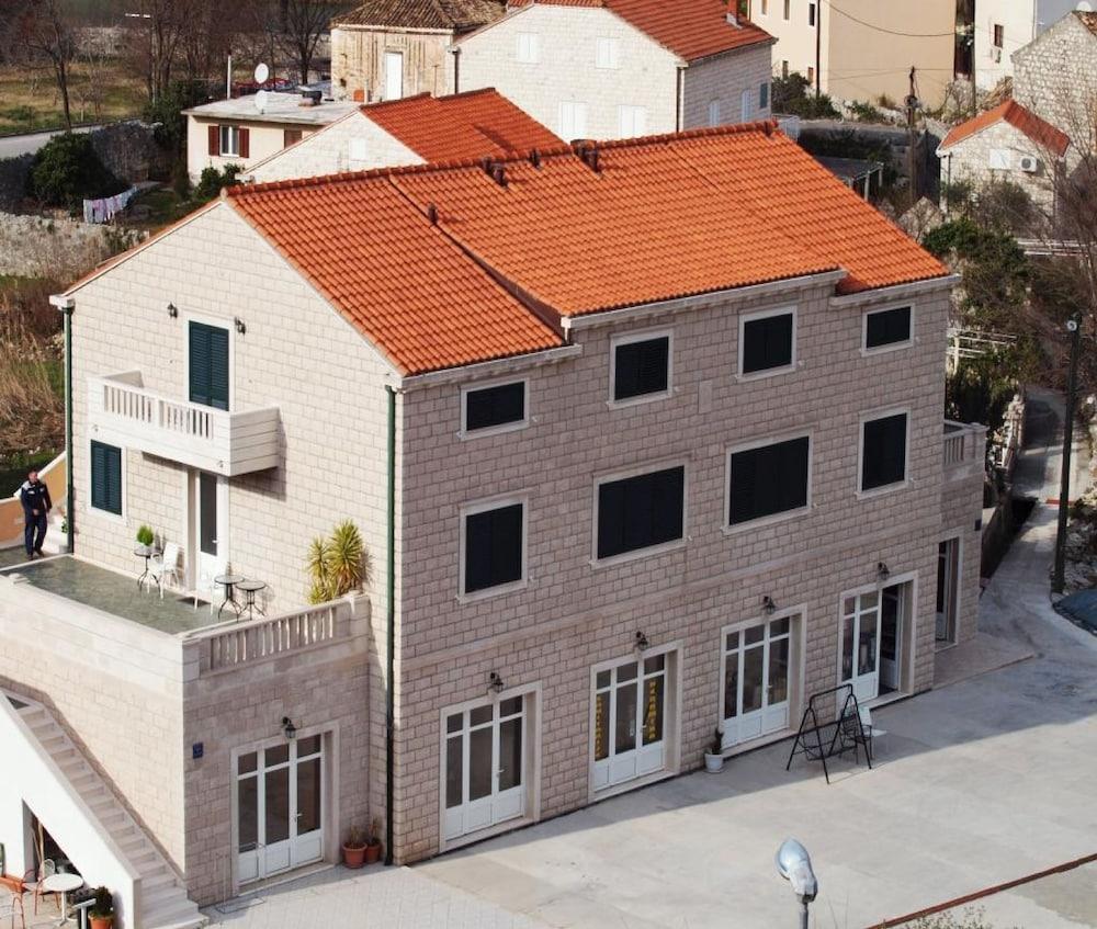 Apartments Dubelj Komolac Esterno foto